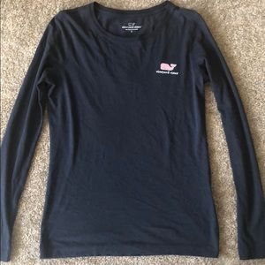Never worn small vineyard vine long sleeve T-shirt